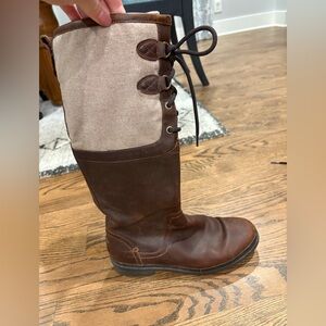 Ugg Saddle Boots size 8